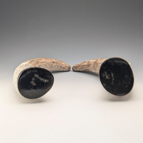 復古角鱗裝飾物一對小雕像